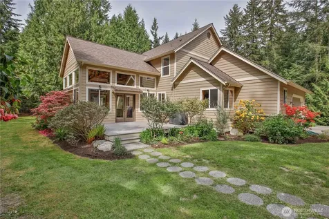 4896 Lucy Lane Langley WA 98260