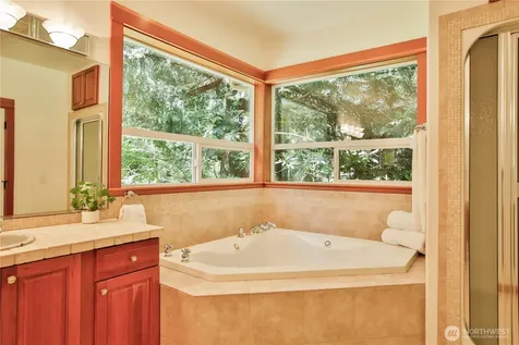 4896 Lucy Lane Langley WA 98260