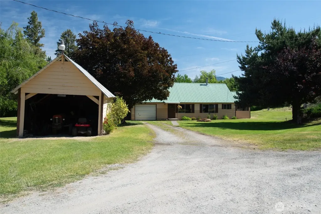 7220 Us Highway 97 Peshastin WA 98847