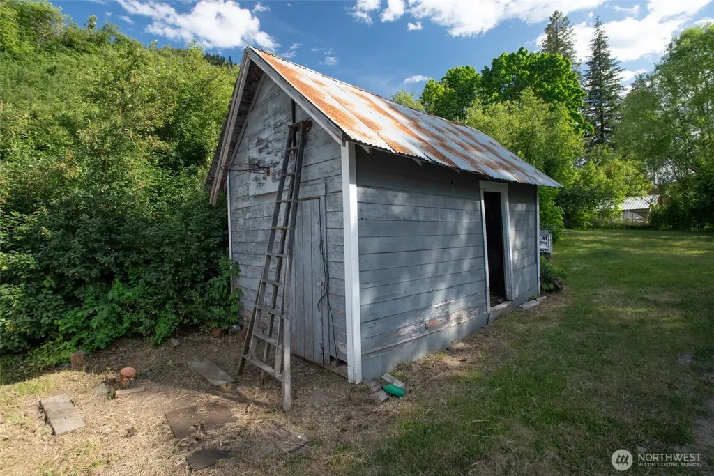 7220 Us Highway 97 Peshastin WA 98847