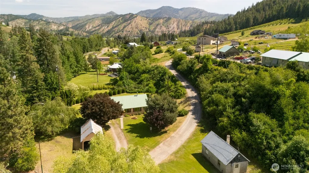 7220 Us Highway 97 Peshastin WA 98847