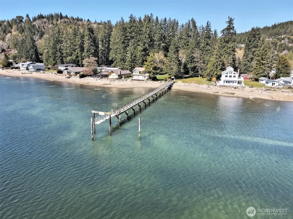 31 Spar Tree Drive Tahuya WA 98588