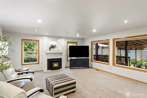 2121 90th Street E Tacoma WA 98445