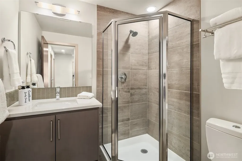 2409 NW 64th Street Seattle WA 98107