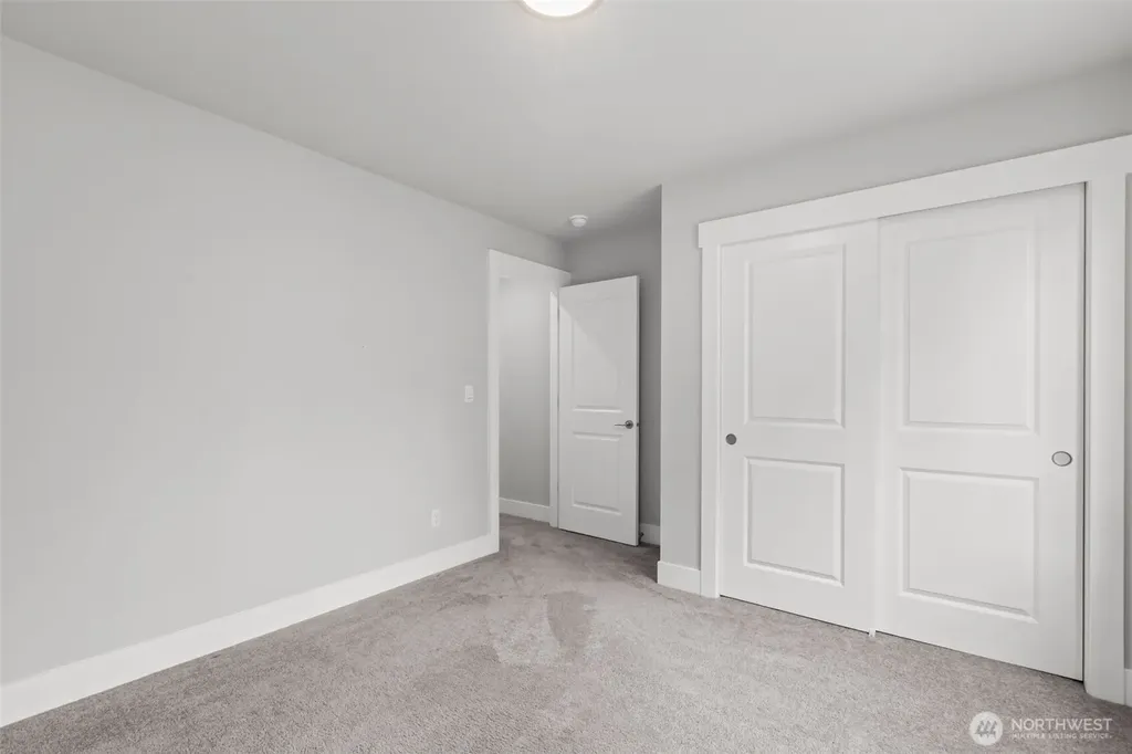 16539 8th Avenue NE Shoreline WA 98155