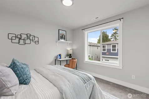 16539 8th Avenue NE Shoreline WA 98155