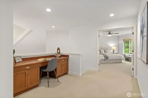 1021 271st Avenue SE Sammamish WA 98075