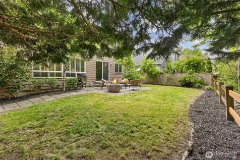 1021 271st Avenue SE Sammamish WA 98075