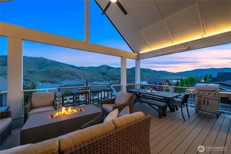 391 Porcupine Lane Chelan WA 98816