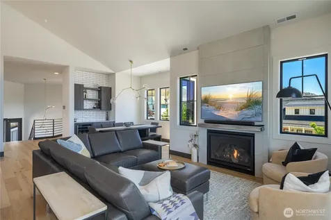 391 Porcupine Lane Chelan WA 98816