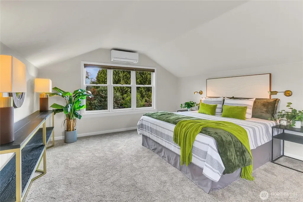 1545 NE 76th Street Seattle WA 98115