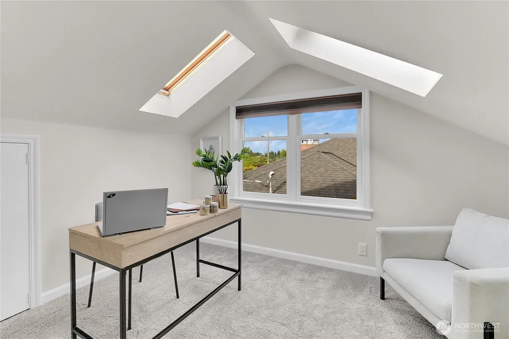 1545 NE 76th Street Seattle WA 98115