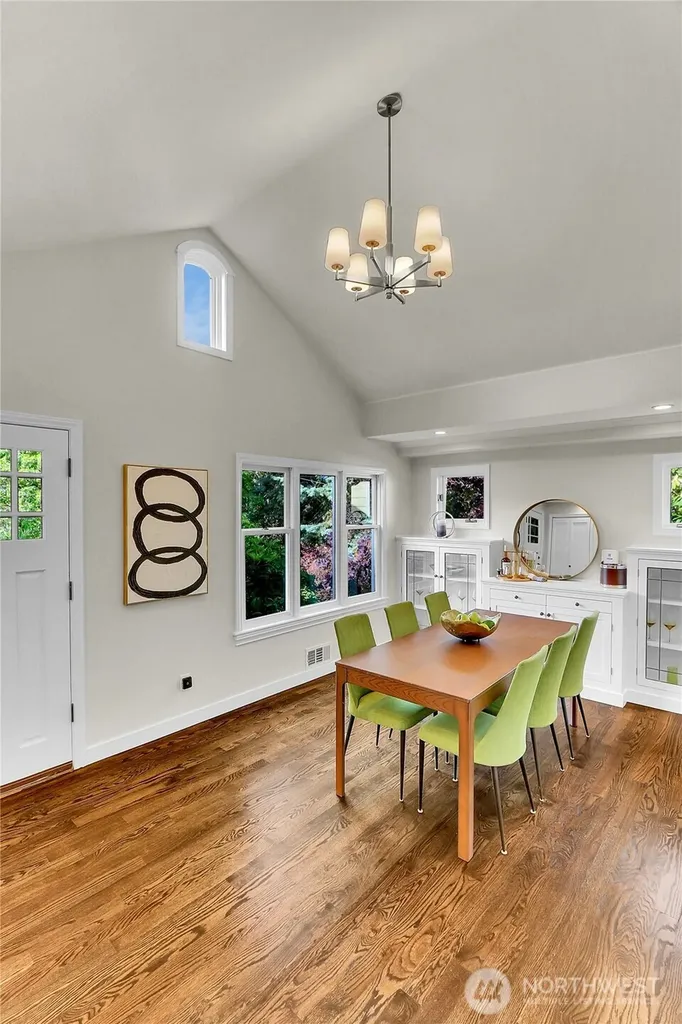 1545 NE 76th Street Seattle WA 98115