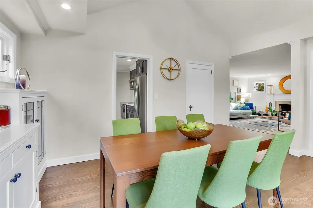 1545 NE 76th Street Seattle WA 98115