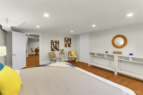 1545 NE 76th Street Seattle WA 98115
