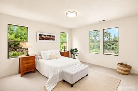 16409 NE 43rd Court Redmond WA 98052