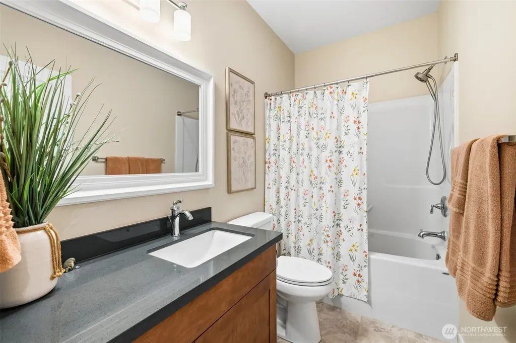 1325 Eckard Avenue Port Angeles WA 98362