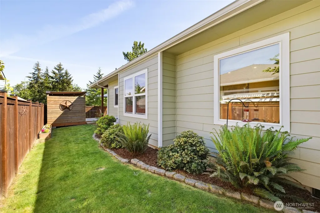 1325 Eckard Avenue Port Angeles WA 98362