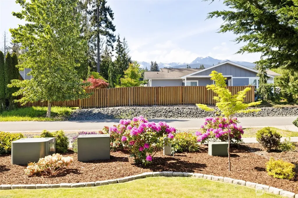 1325 Eckard Avenue Port Angeles WA 98362