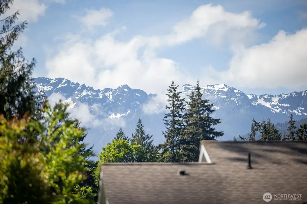 1325 Eckard Avenue Port Angeles WA 98362