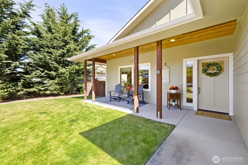 1325 Eckard Avenue Port Angeles WA 98362