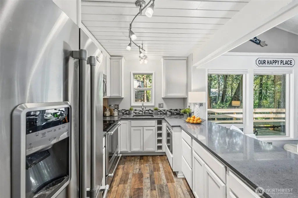 304 E Pointes Drive E Shelton WA 98584