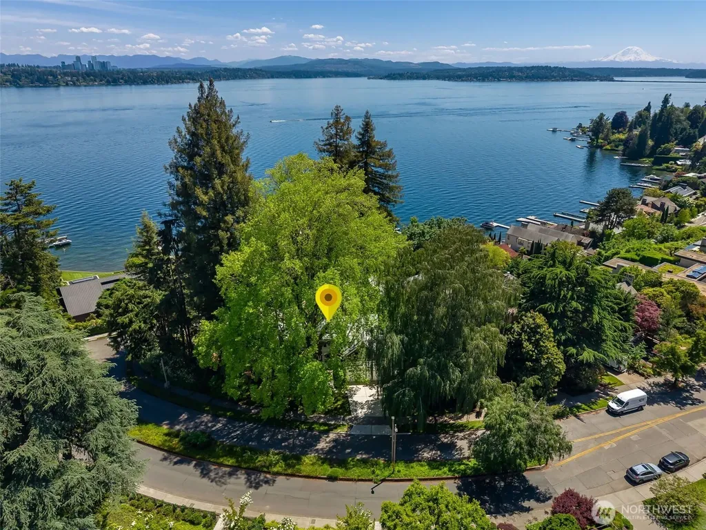700 Mcgilvra Boulevard E Seattle WA 98112