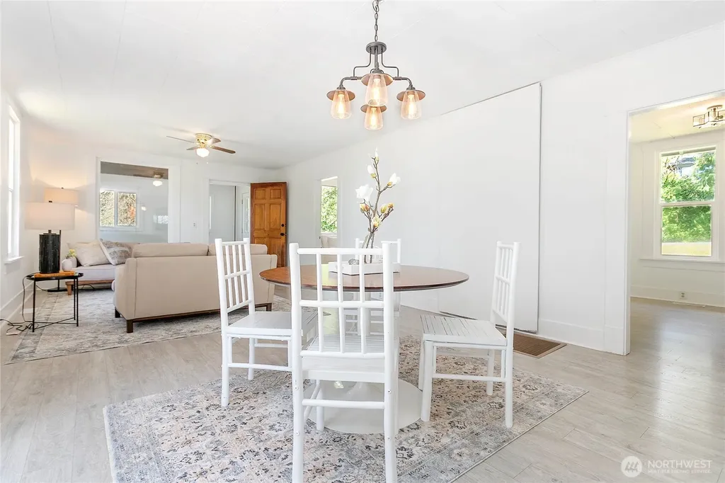 3320 Lindsay Avenue Bellingham WA 98229