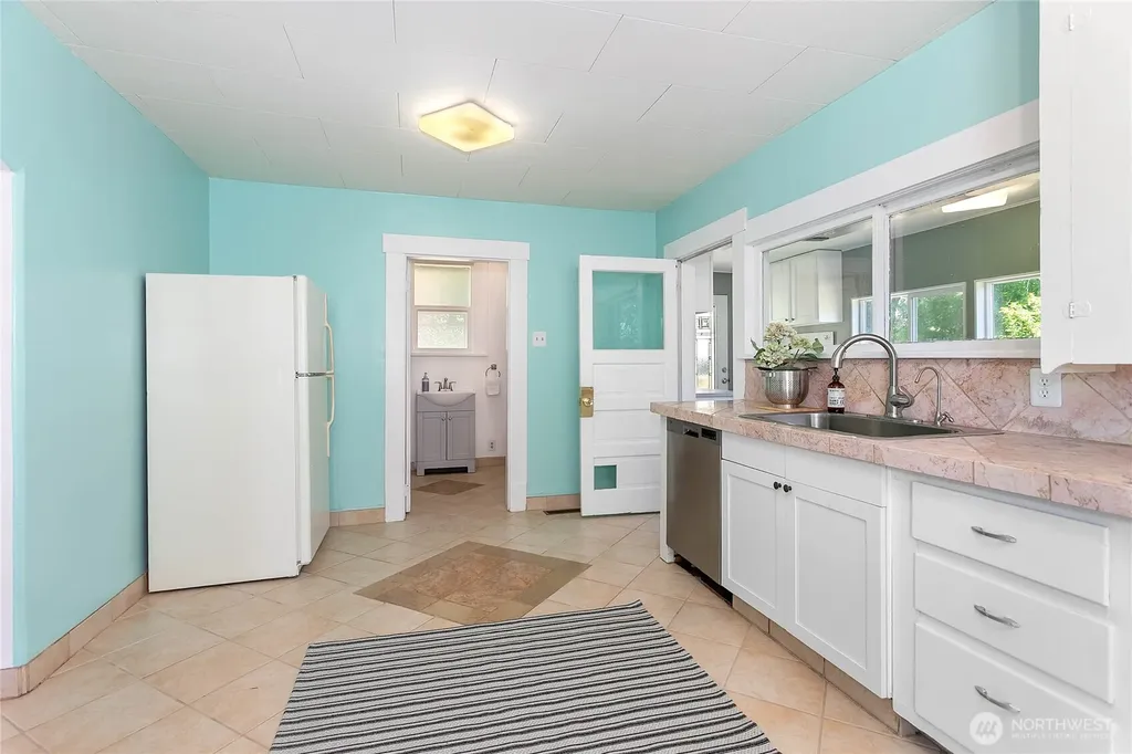 3320 Lindsay Avenue Bellingham WA 98229