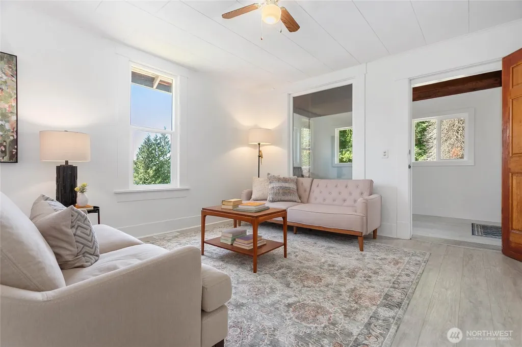 3320 Lindsay Avenue Bellingham WA 98229