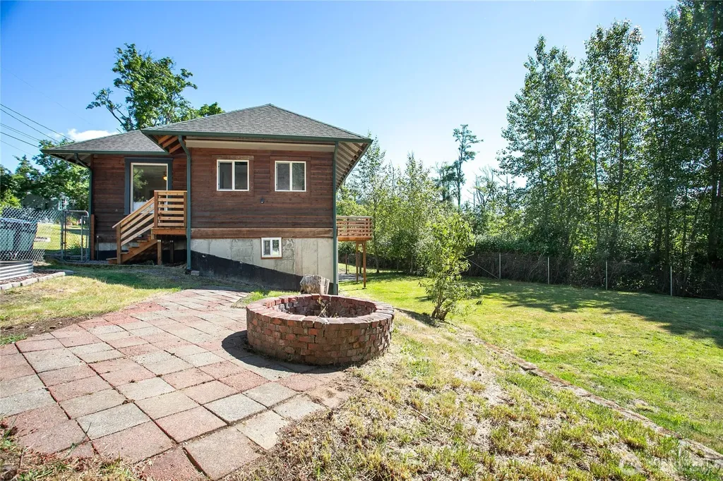 3320 Lindsay Avenue Bellingham WA 98229