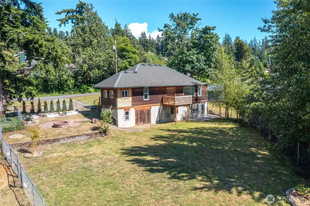 3320 Lindsay Avenue Bellingham WA 98229