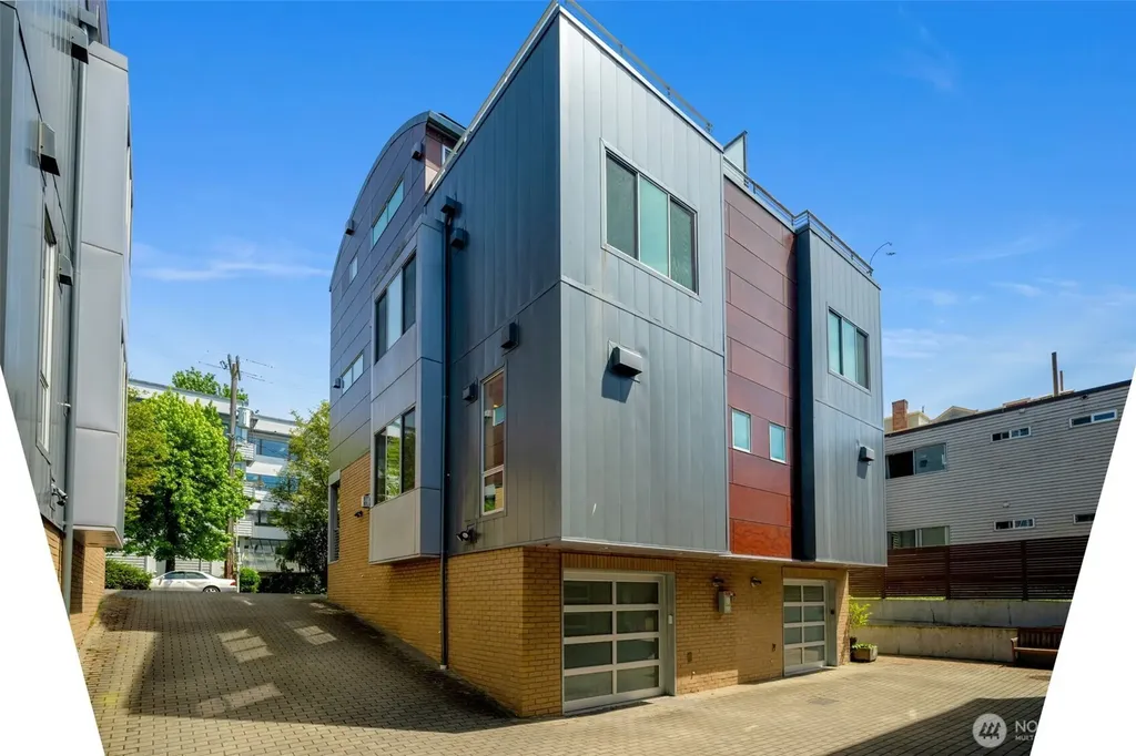 307 14th Avenue E Seattle WA 98112