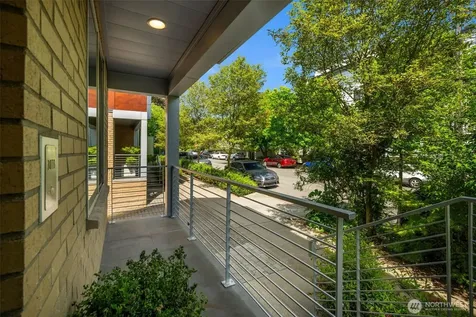 307 14th Avenue E Seattle WA 98112