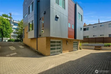 307 14th Avenue E Seattle WA 98112