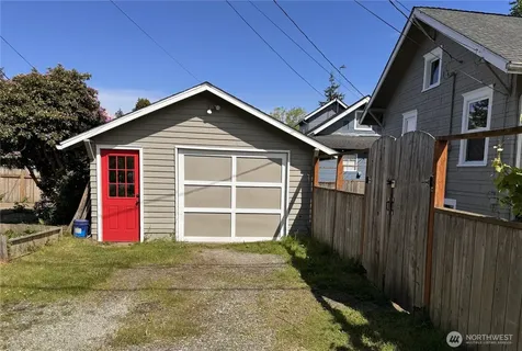 1022 Rockefeller Avenue Everett WA 98201