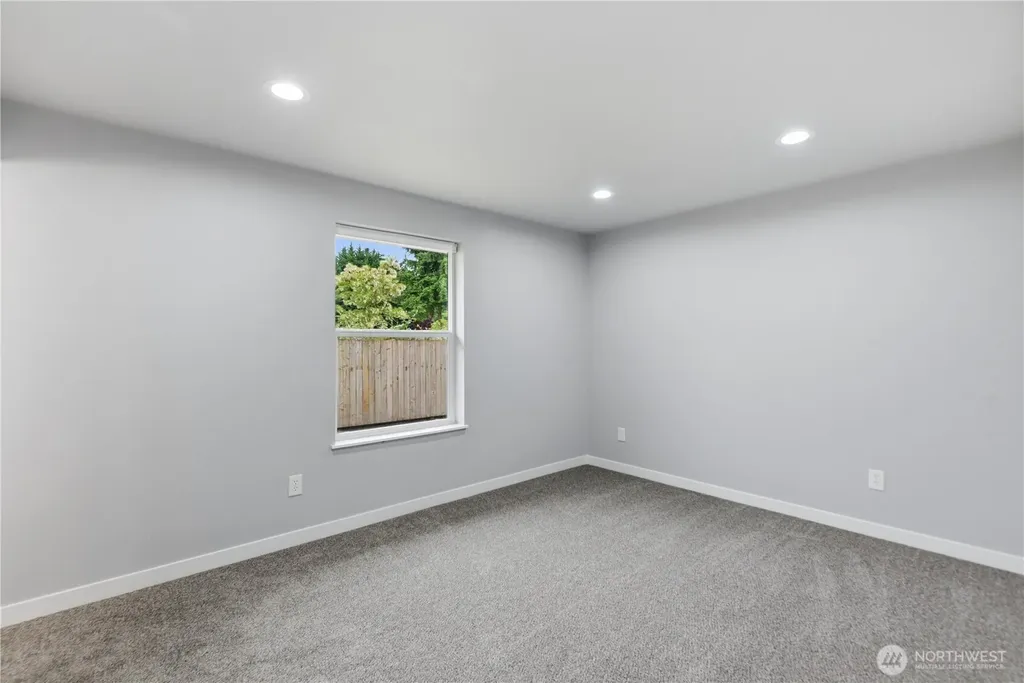 1303 Beach Avenue Marysville WA 98270