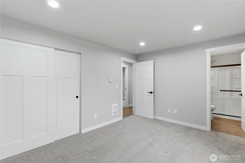 1303 Beach Avenue Marysville WA 98270