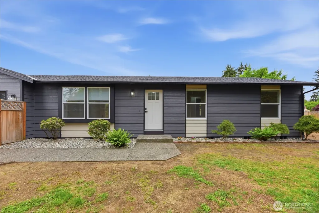 1303 Beach Avenue Marysville WA 98270
