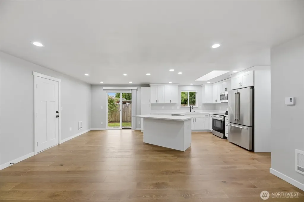 1303 Beach Avenue Marysville WA 98270