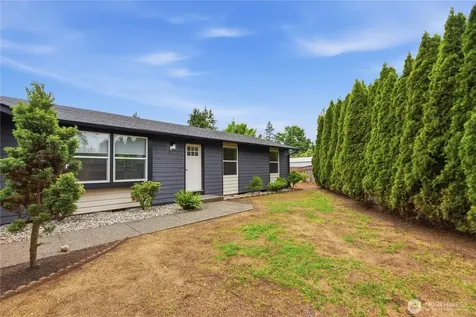 1303 Beach Avenue Marysville WA 98270