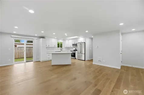 1303 Beach Avenue Marysville WA 98270