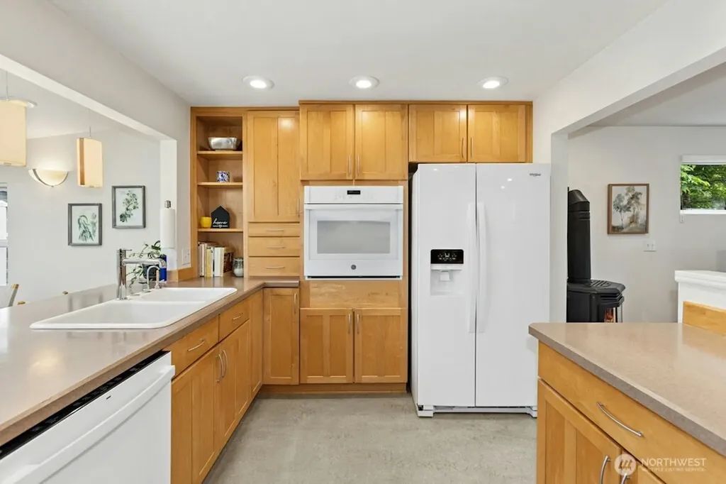 8608 307th Avenue SE Preston WA 98050