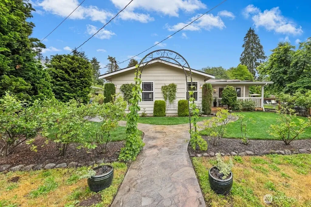 8608 307th Avenue SE Preston WA 98050