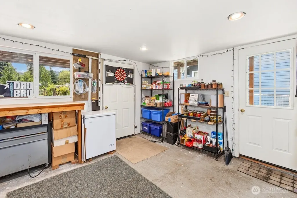8608 307th Avenue SE Preston WA 98050
