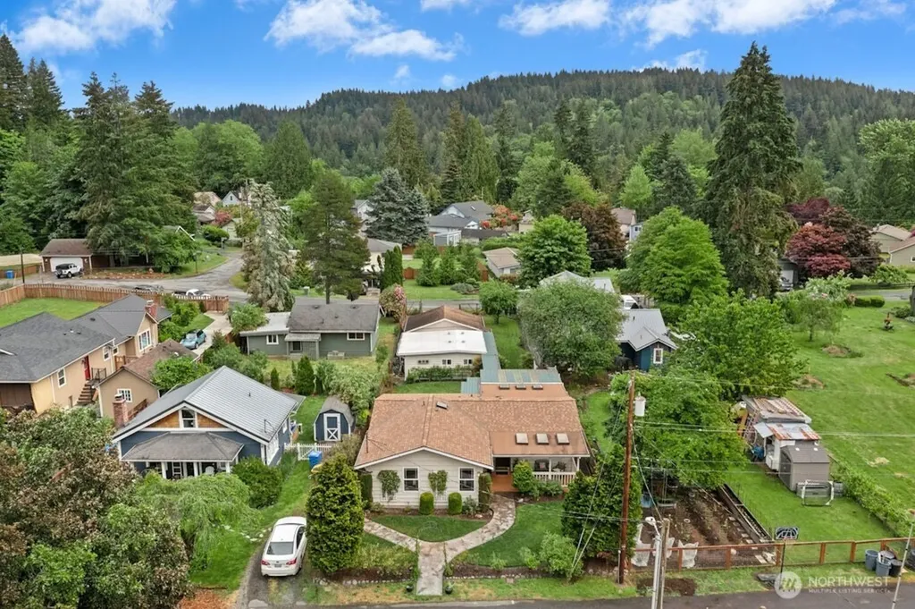 8608 307th Avenue SE Preston WA 98050