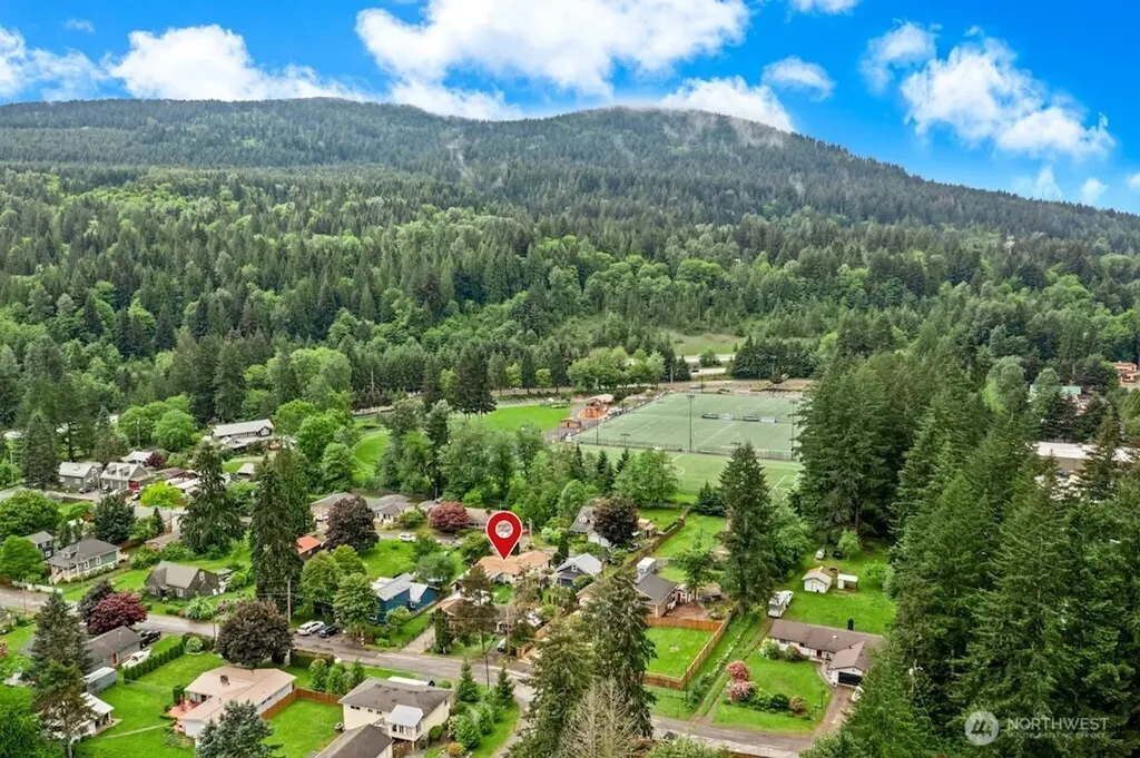 8608 307th Avenue SE Preston WA 98050