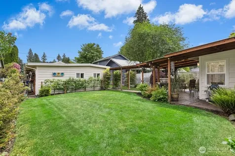 8608 307th Avenue SE Issaquah WA 98027