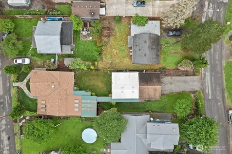 8608 307th Avenue SE Issaquah WA 98027