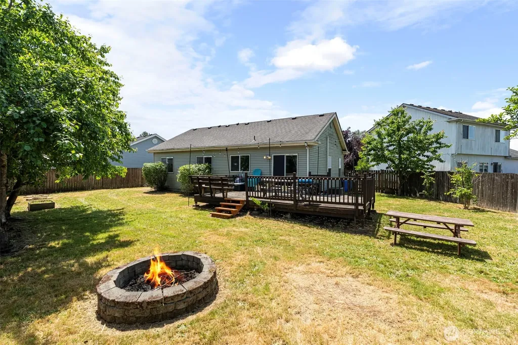 501 Belfair Court SW Orting WA 98360